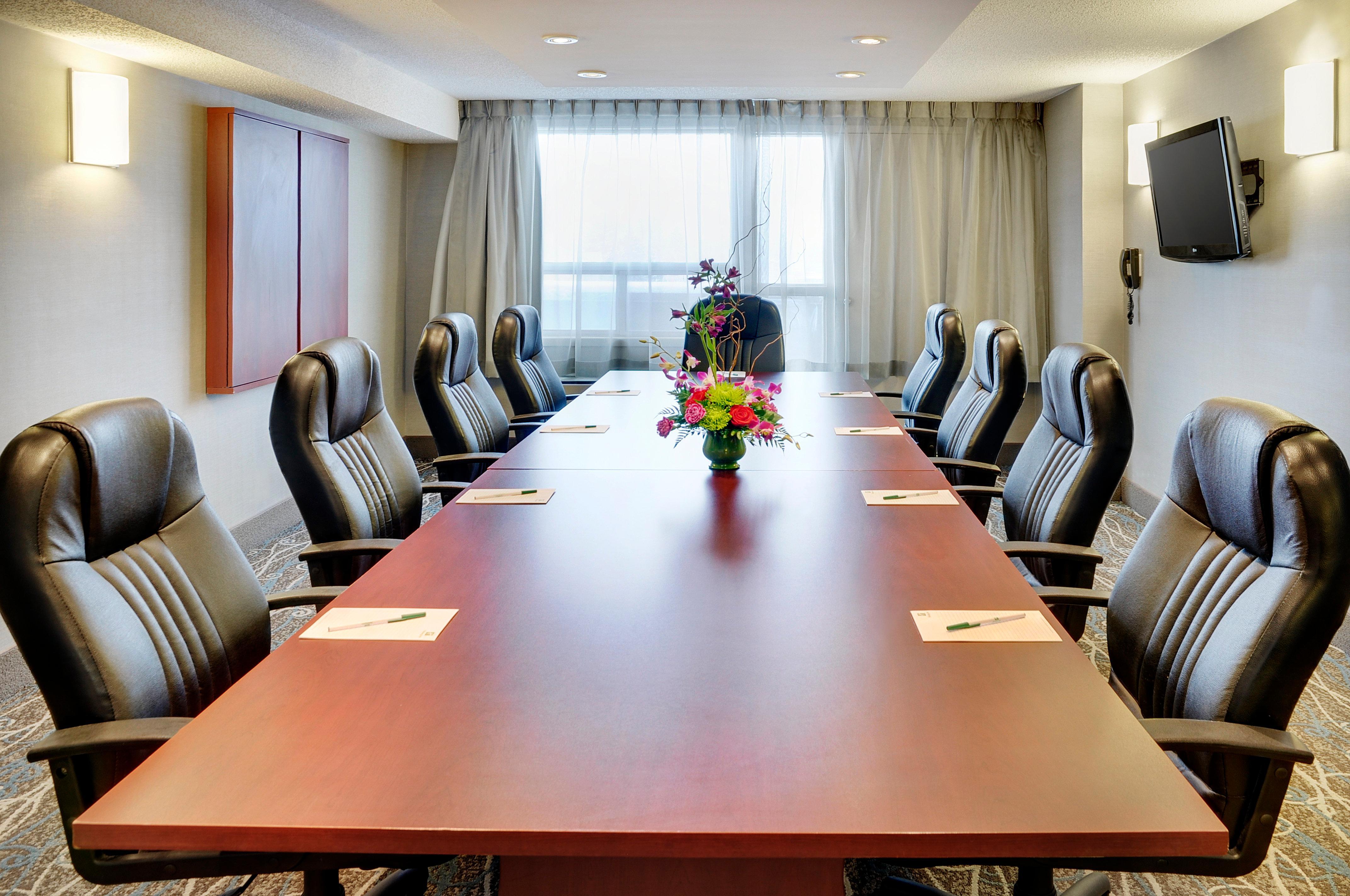Holiday Inn Hotel & Suites London By Ihg Zewnętrze zdjęcie