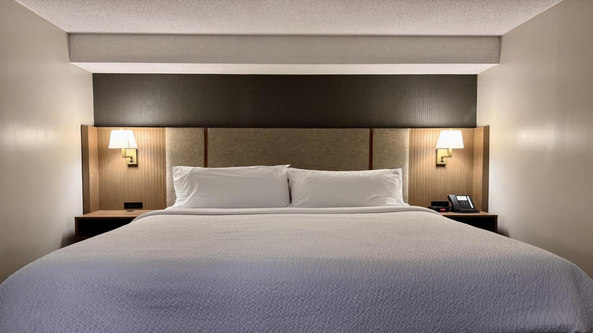 Holiday Inn Hotel & Suites London By Ihg Zewnętrze zdjęcie