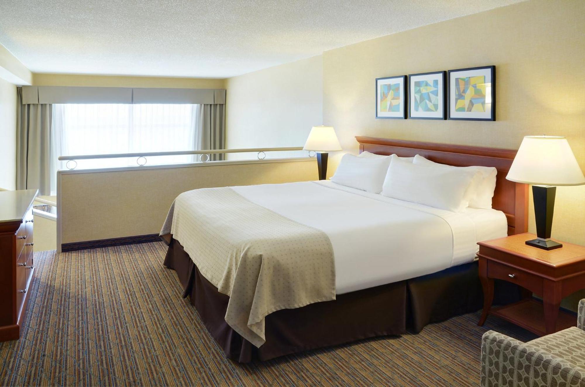 Holiday Inn Hotel & Suites London By Ihg Zewnętrze zdjęcie
